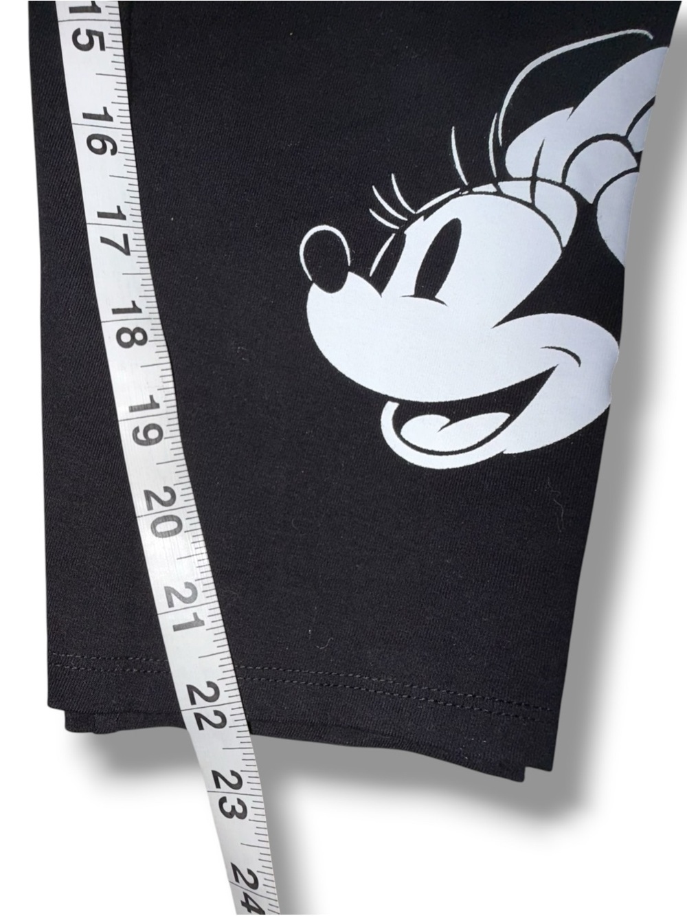 TORRID Size 1 Crop Legging w/ Disney Mickey & Minnie Mouse Graphics - Black (1X) - Picture 6 of 7